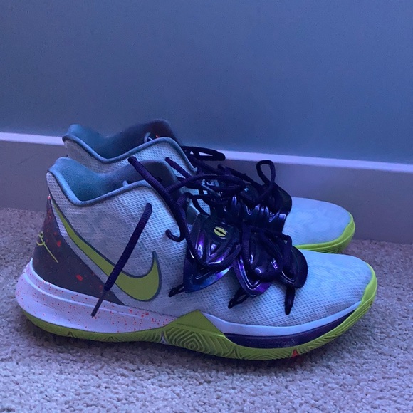 kyrie 5 rare